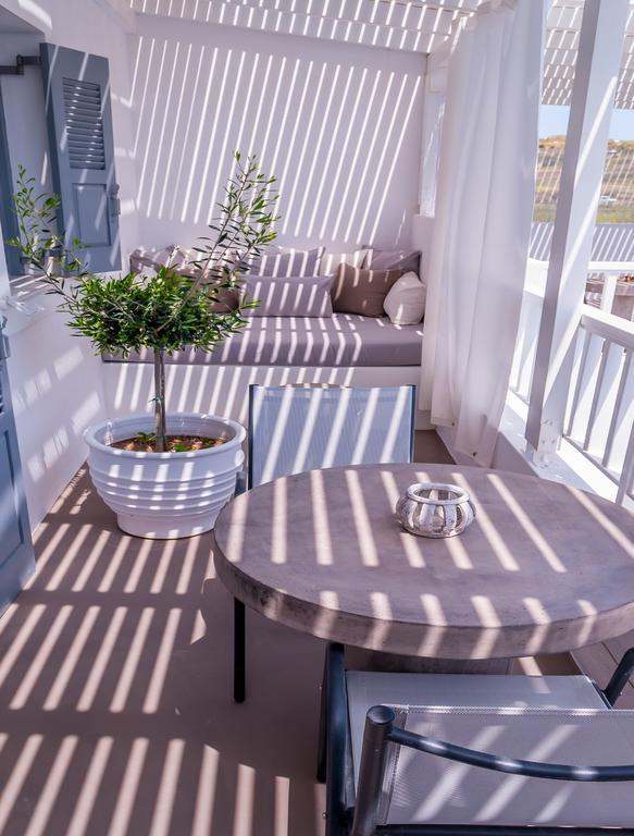 Milos Bay Suites Адамас Номер фото